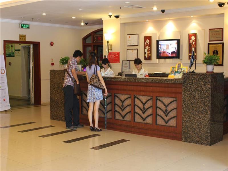 Greentree Inn Shenzhen Dongmen Business Hotel Екстериор снимка